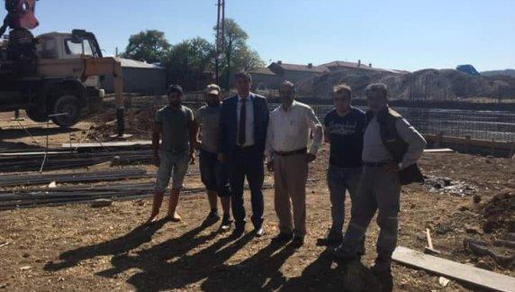 İlçemiz Kümbet Yeniköy Mahallesinde Yapımına Başlanan İlkokul İnşaatının Ziyareti