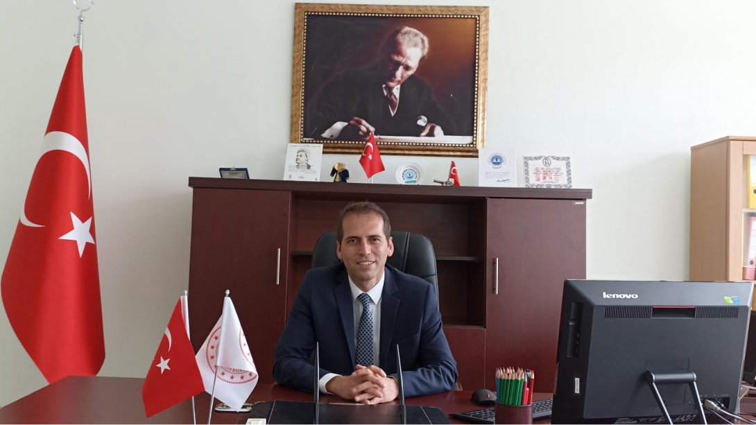 İlçe Milli Eğitim Müdürü Ali TÜRKAL 'ın Göreve Başlama Mesajı 