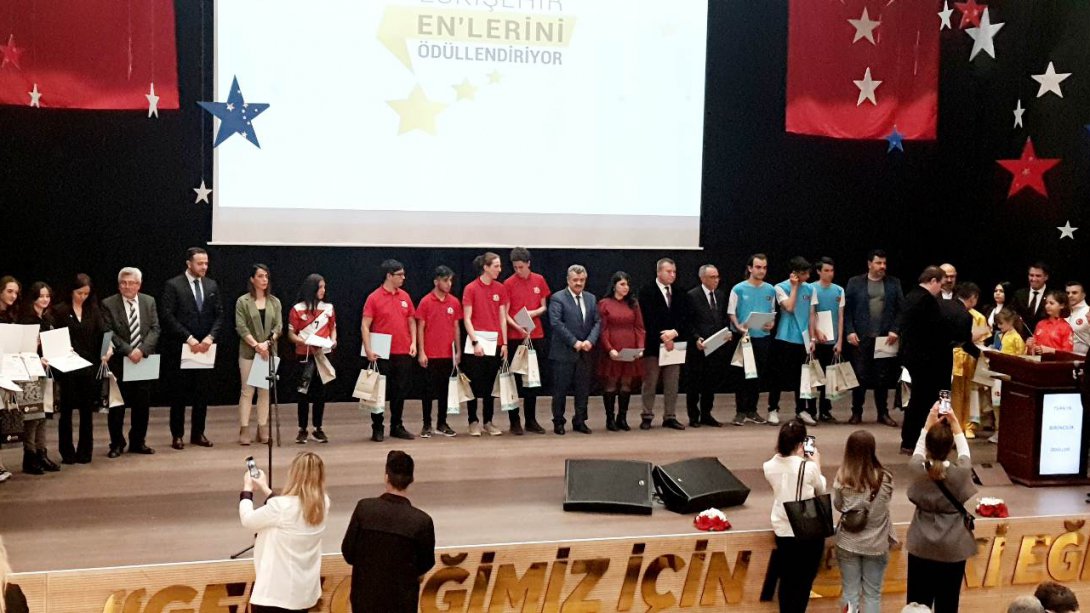 Eskişehir'in En'leri Ödül Töreni Vehbi Koç Ortaokulu